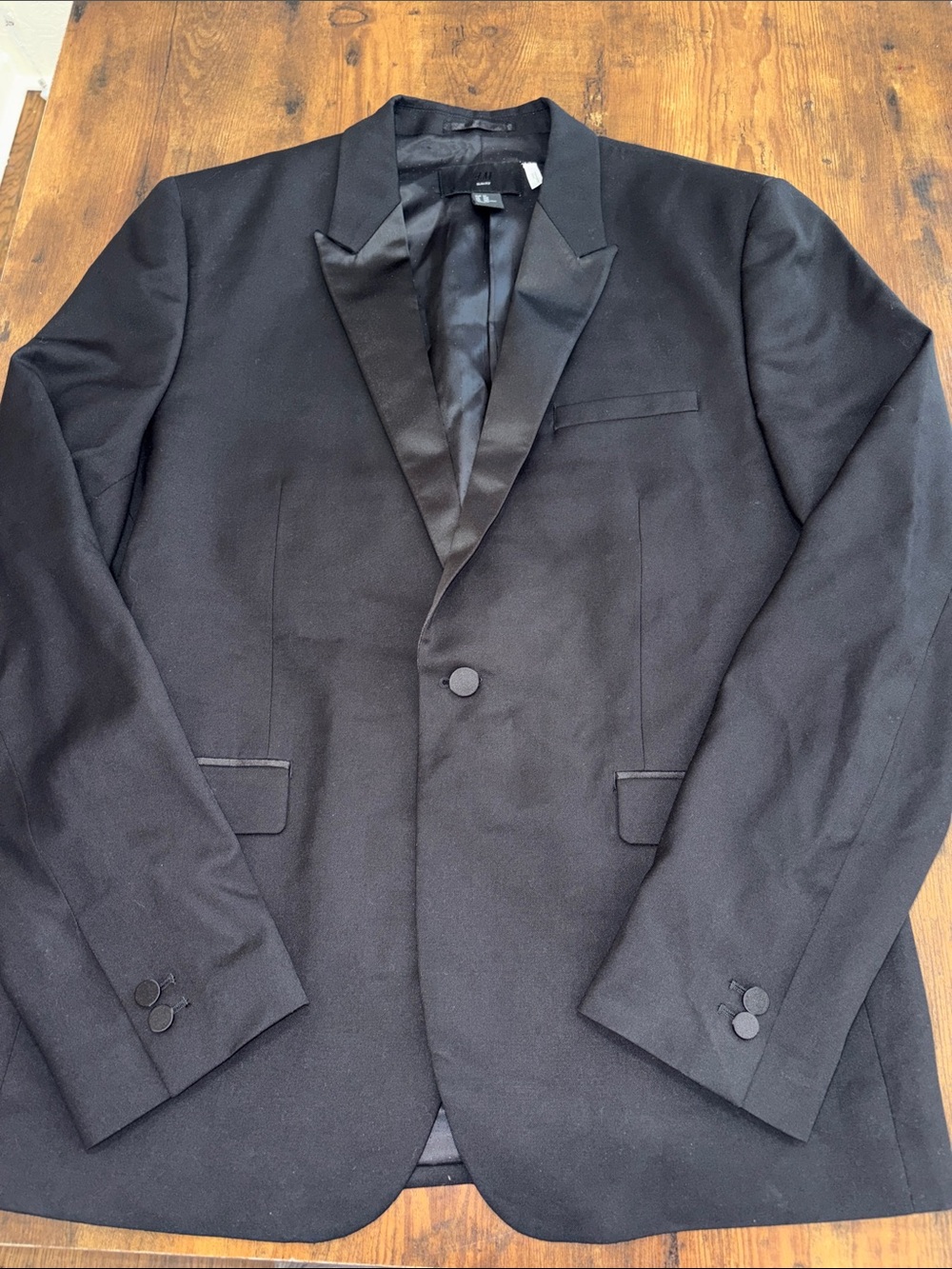 H&M Men's Black Satin-Trim Tuxedo Jacket